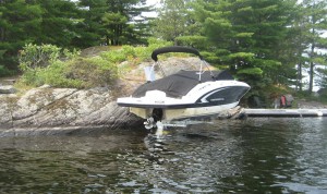 Cliff hanger boat lift